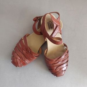 ⭐3/$20⭐ Clarks Collection Women's Brown Leather Sandals